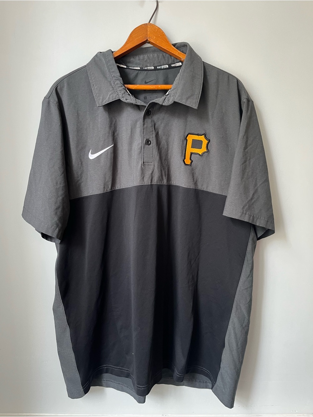 Nike Pittsburgh Pirates Shirt Men's XL Dri-Fit Polo Black Gray
